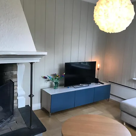 I Steinberget, فيلة *